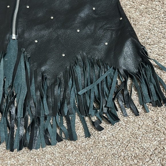 Leather Skirt - Picture 4 of 12